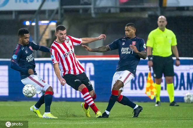 他的成长速 他的成长速