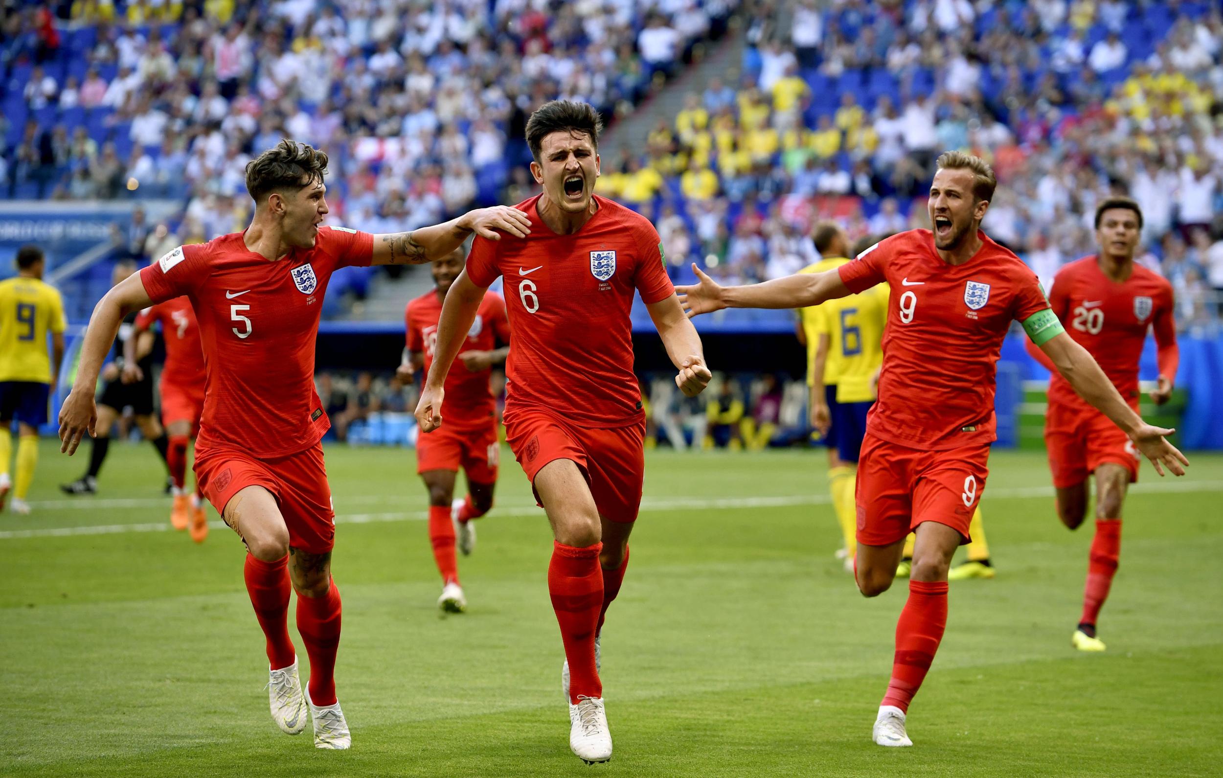 一个偏外线 一个偏外线