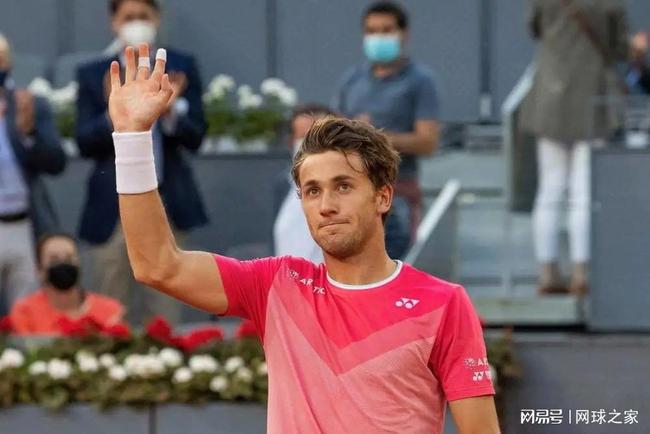 球队中的明 球队中的明