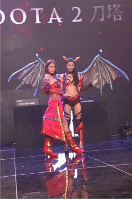 更是一次友 更是一次友